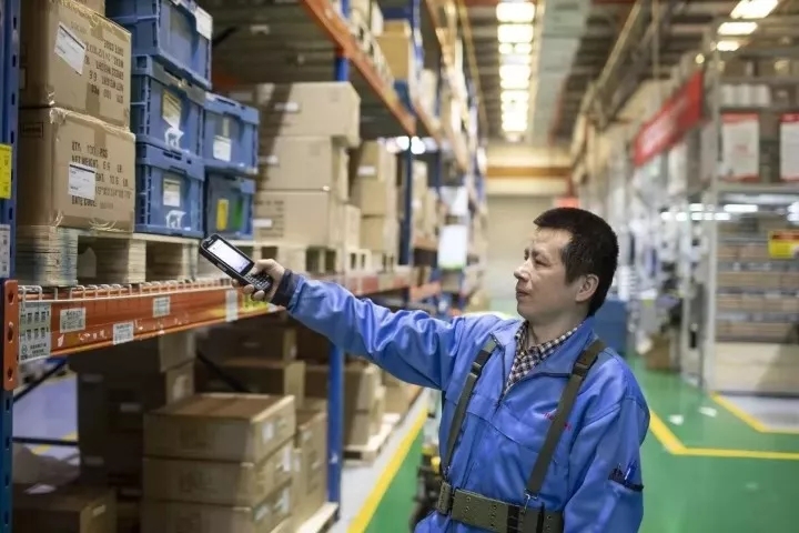 霍尼韦尔安全与生<font color='#1d9ed2'>产</font>力解决方案集团---第十一届全国职业院校物流专业<font color='#1d9ed2'>教</font>学研讨会暨智慧物流<font color='#1d9ed2'>产</font><font color='#1d9ed2'>教</font><font color='#1d9ed2'>融</font><font color='#1d9ed2'>合</font>创新发展高峰论坛