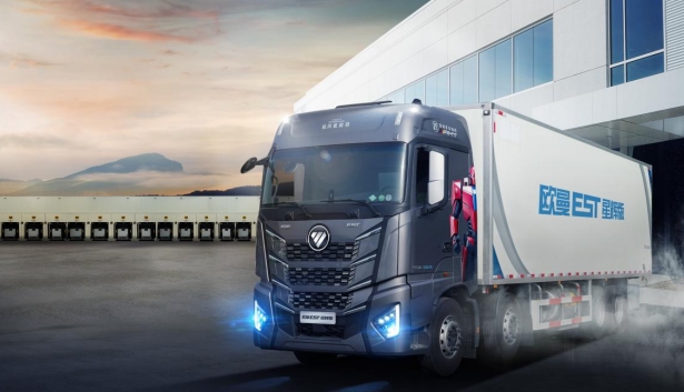 多场景适应、更显运输经济性！<font color='#1d9ed2'>欧</font><font color='#1d9ed2'>曼</font>NG载货重卡助力卡友实现更高运输价值